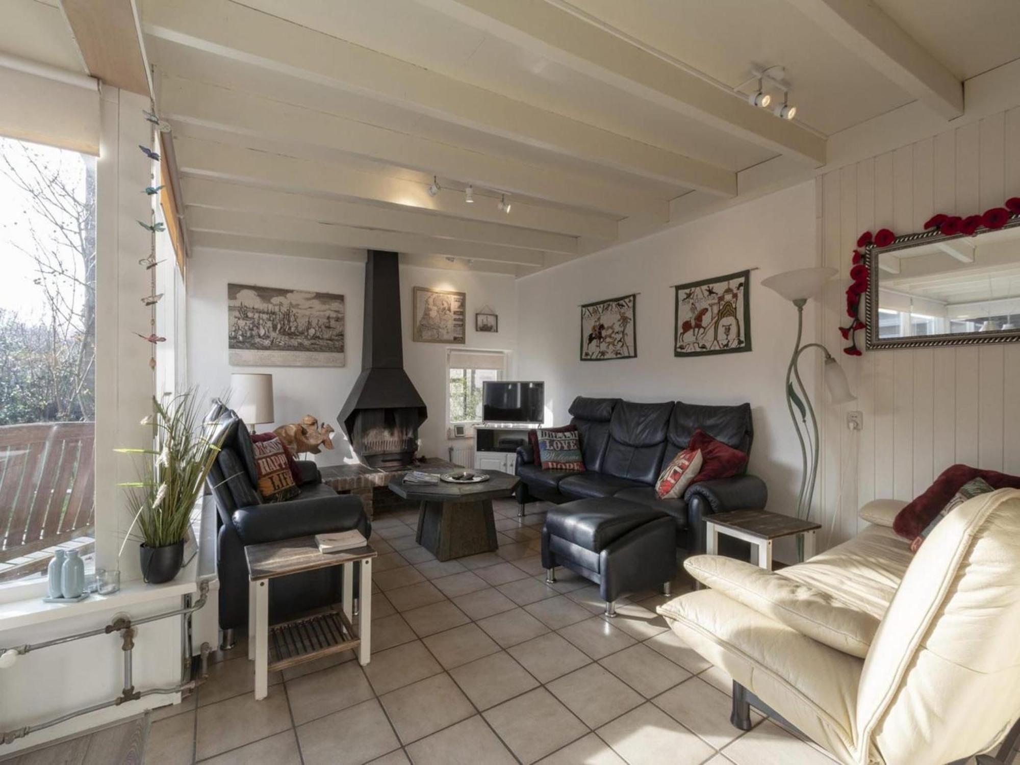 Stylish Bungalow With A Large Garden Sint Maartensvlotbrug Exteriör bild
