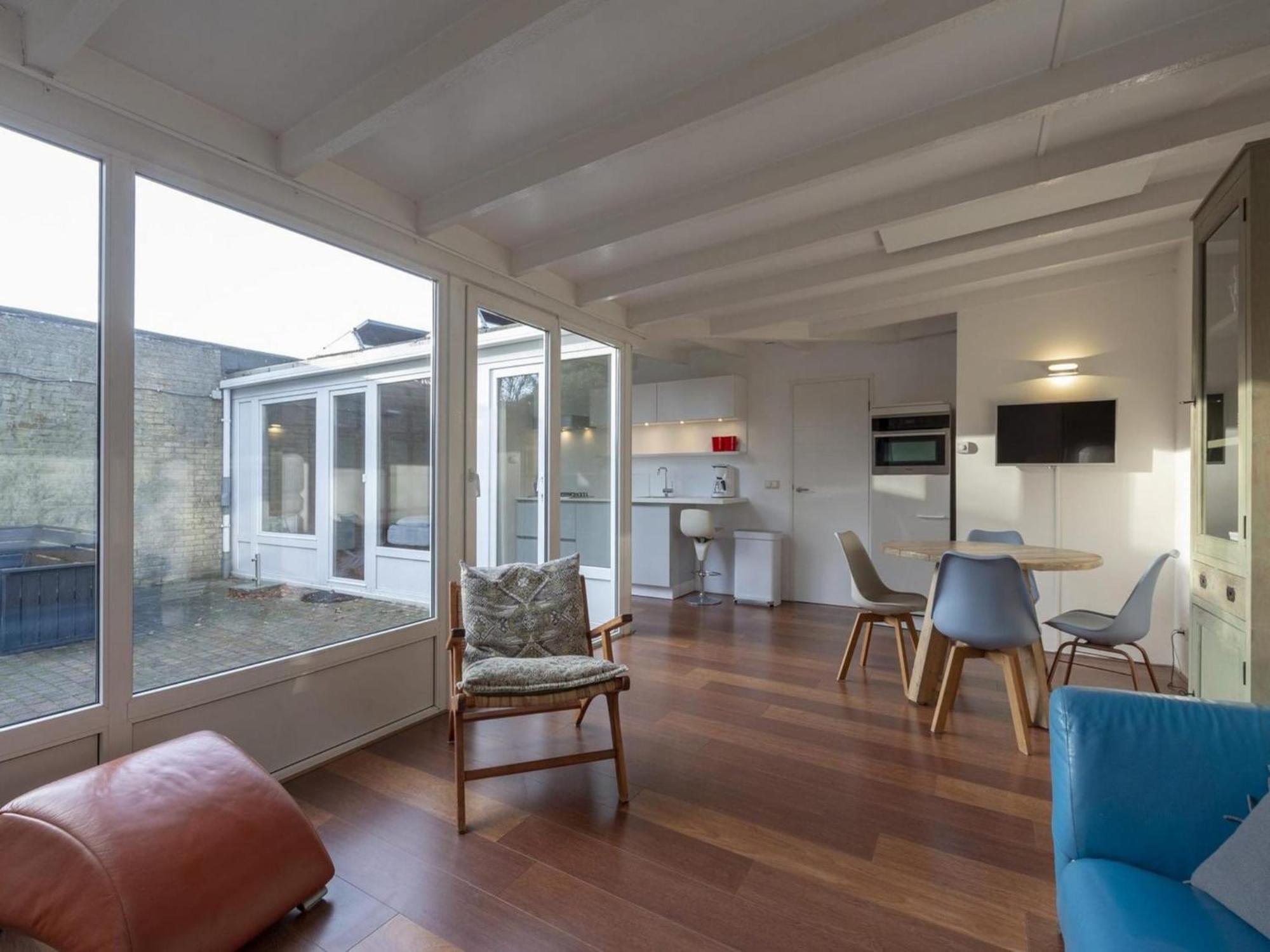 Stylish Bungalow With A Large Garden Sint Maartensvlotbrug Exteriör bild