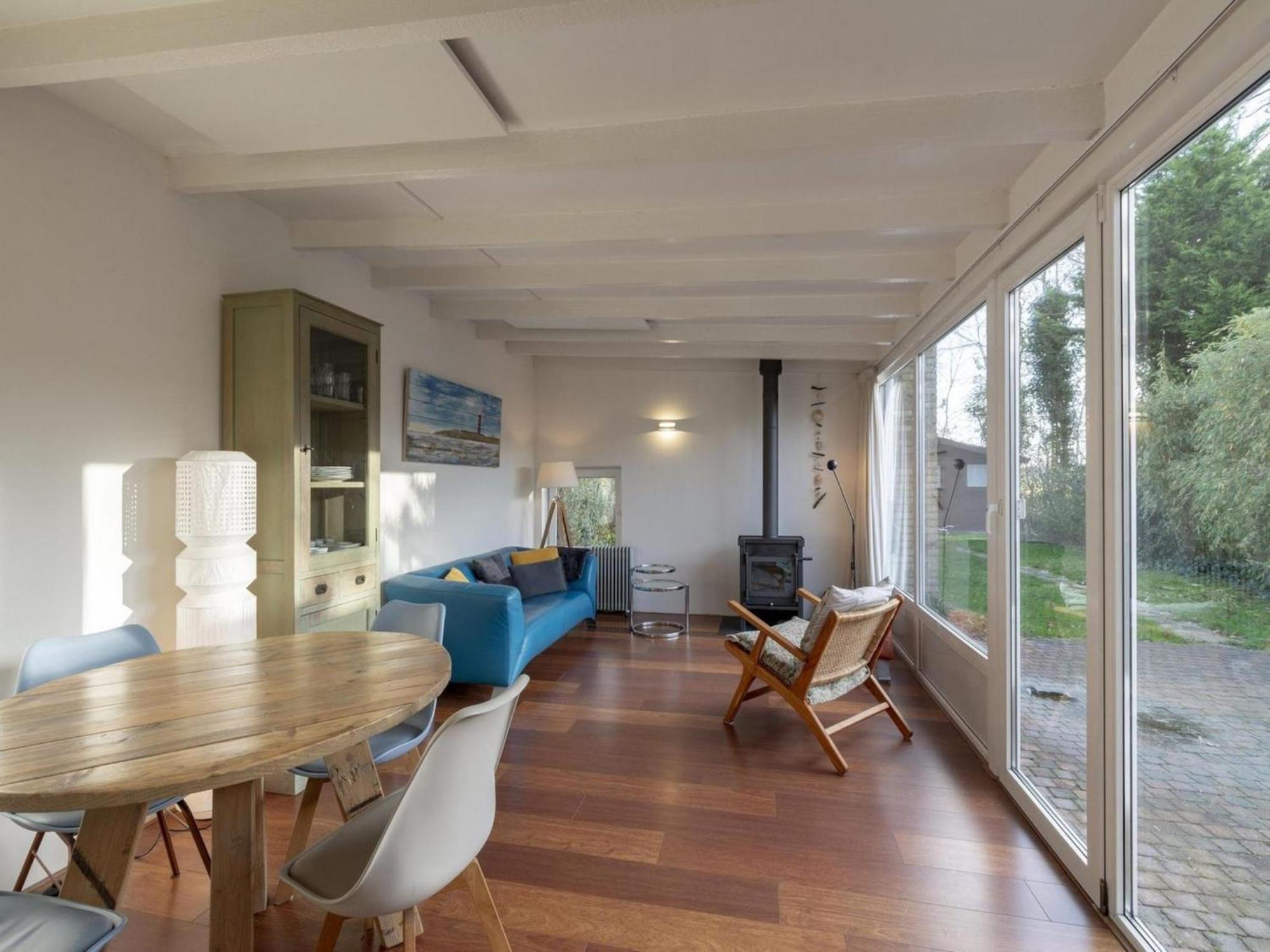 Stylish Bungalow With A Large Garden Sint Maartensvlotbrug Exteriör bild