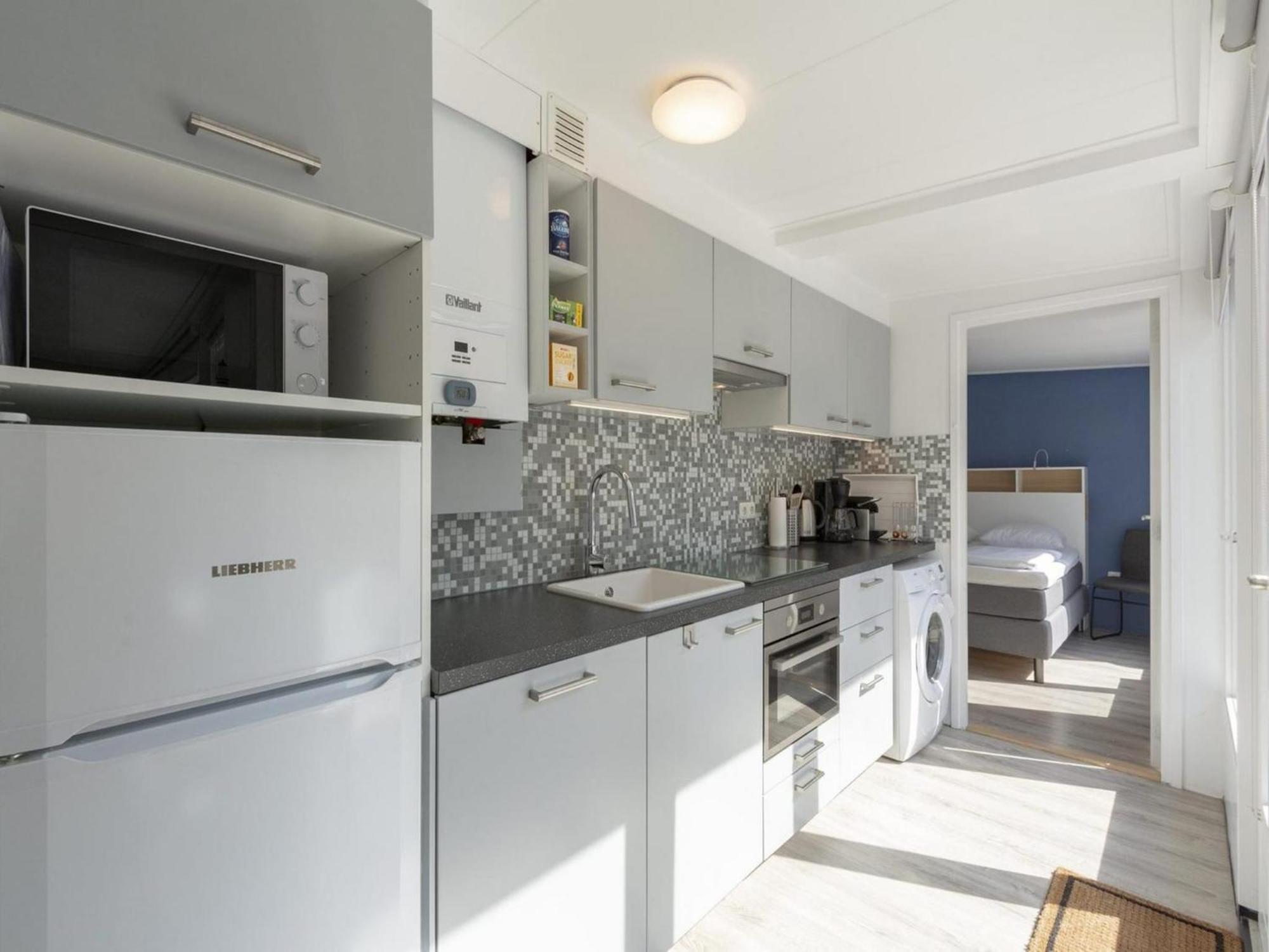 Stylish Bungalow With A Large Garden Sint Maartensvlotbrug Exteriör bild
