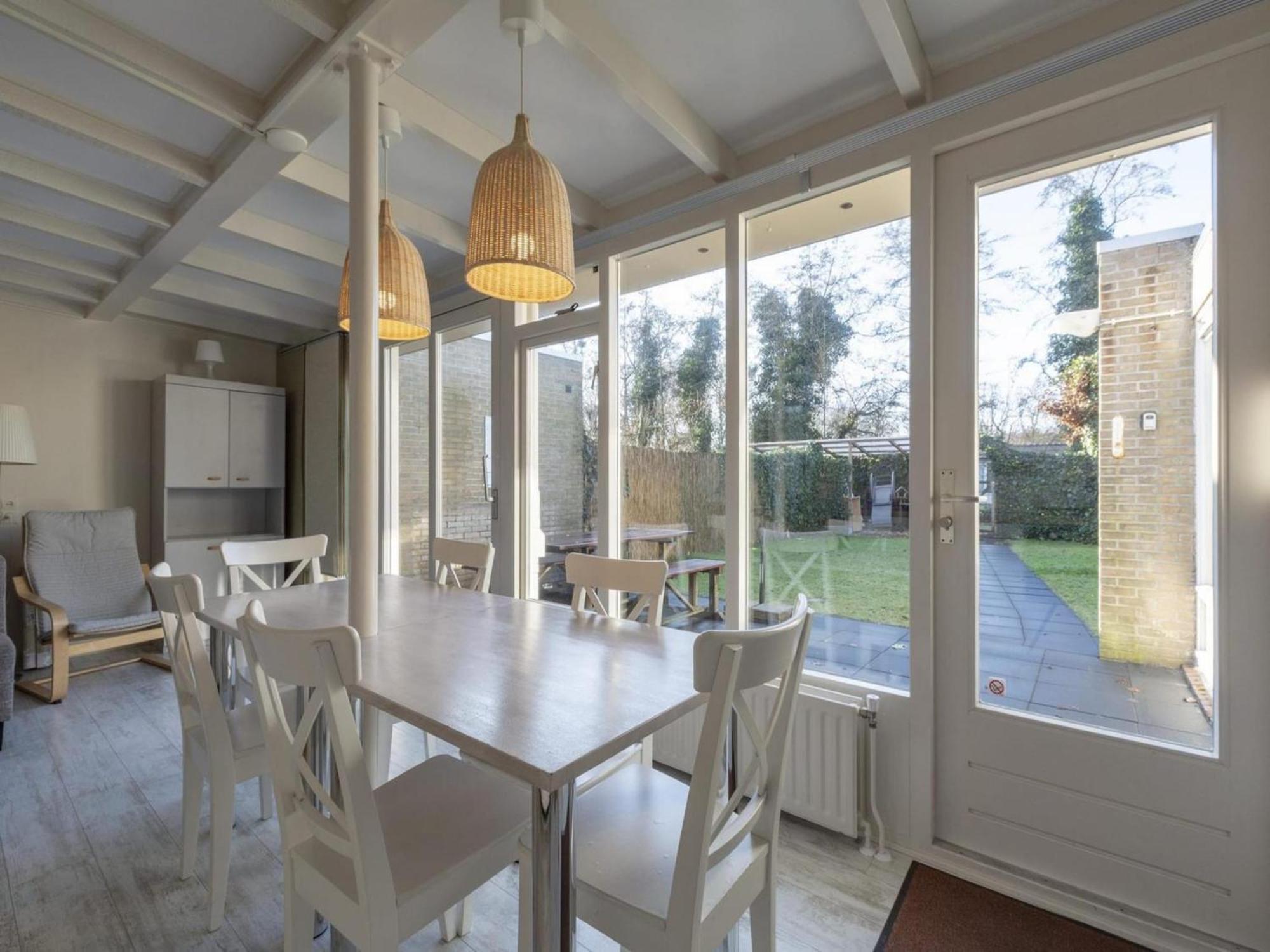 Stylish Bungalow With A Large Garden Sint Maartensvlotbrug Exteriör bild